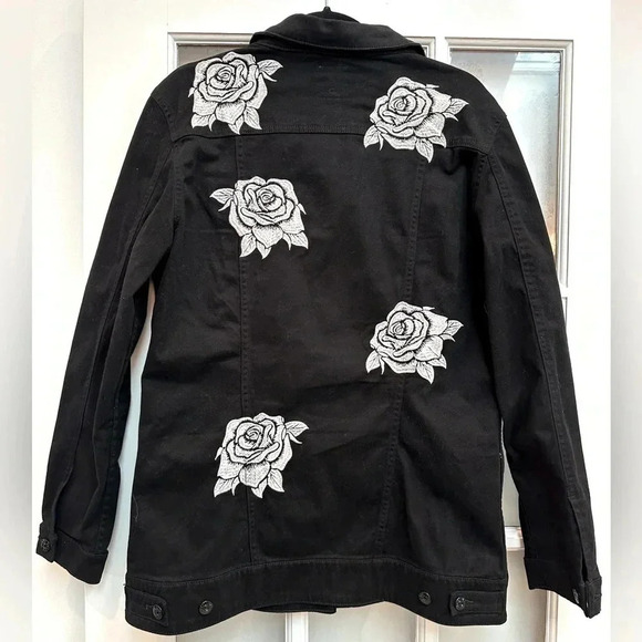 LuLaRoe | Jaxon Black w/ Grey Embroidered Roses Denim Jean Jacket Size L NWOT - Picture 3 of 10